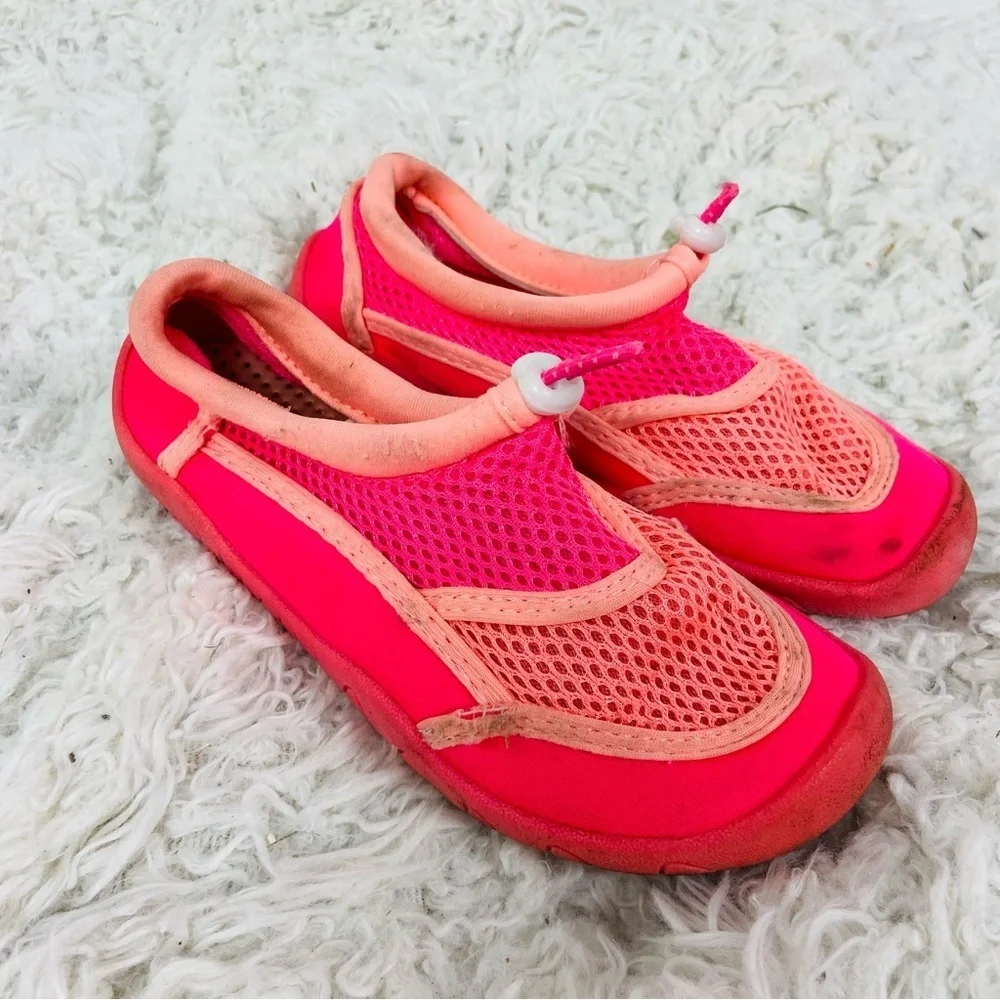 WONDER NATION Kids hot Pink Mesh Water Shoes size 11 / 12